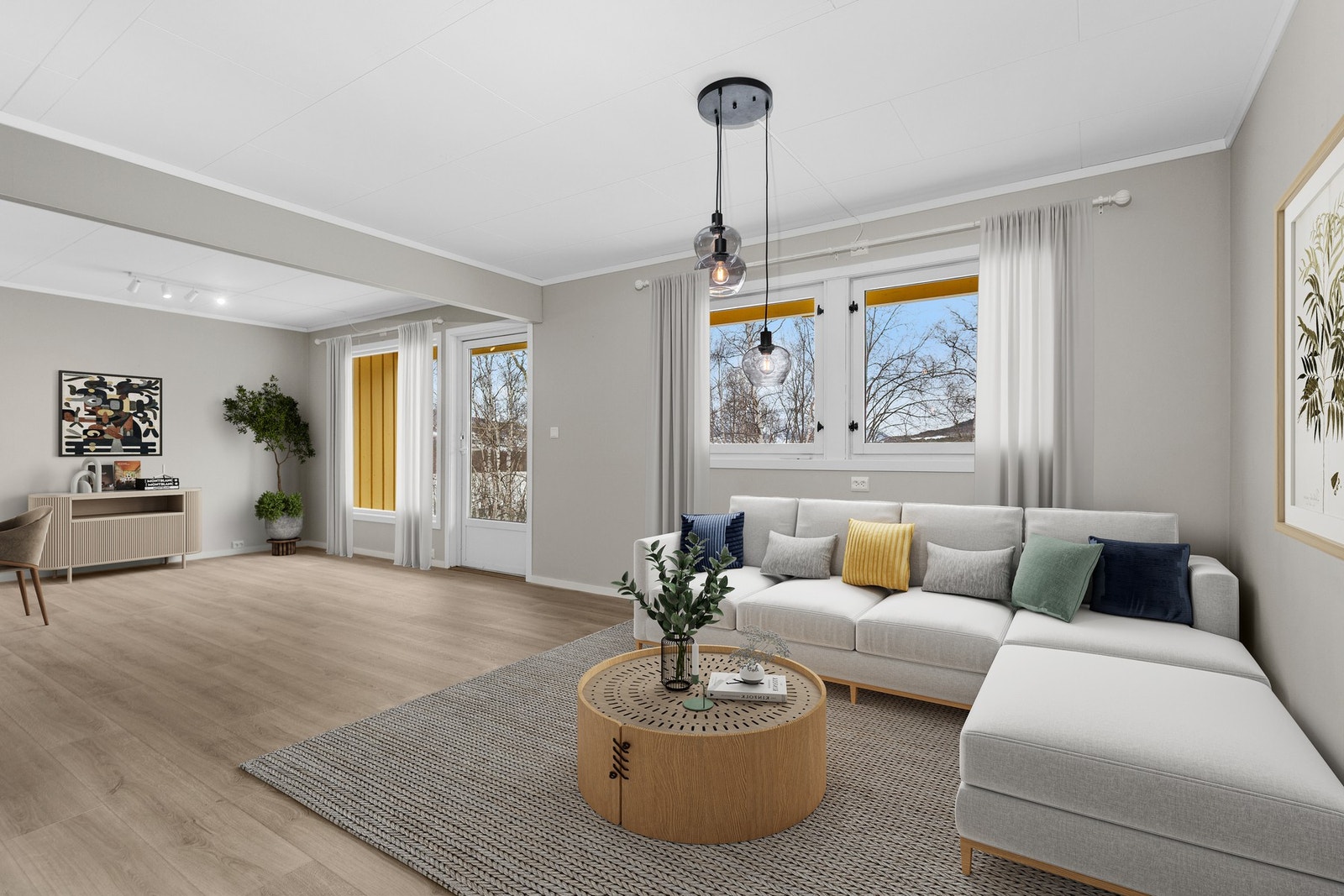 Lys stue med godt med dagslys. Digital møblering. Galleribilde