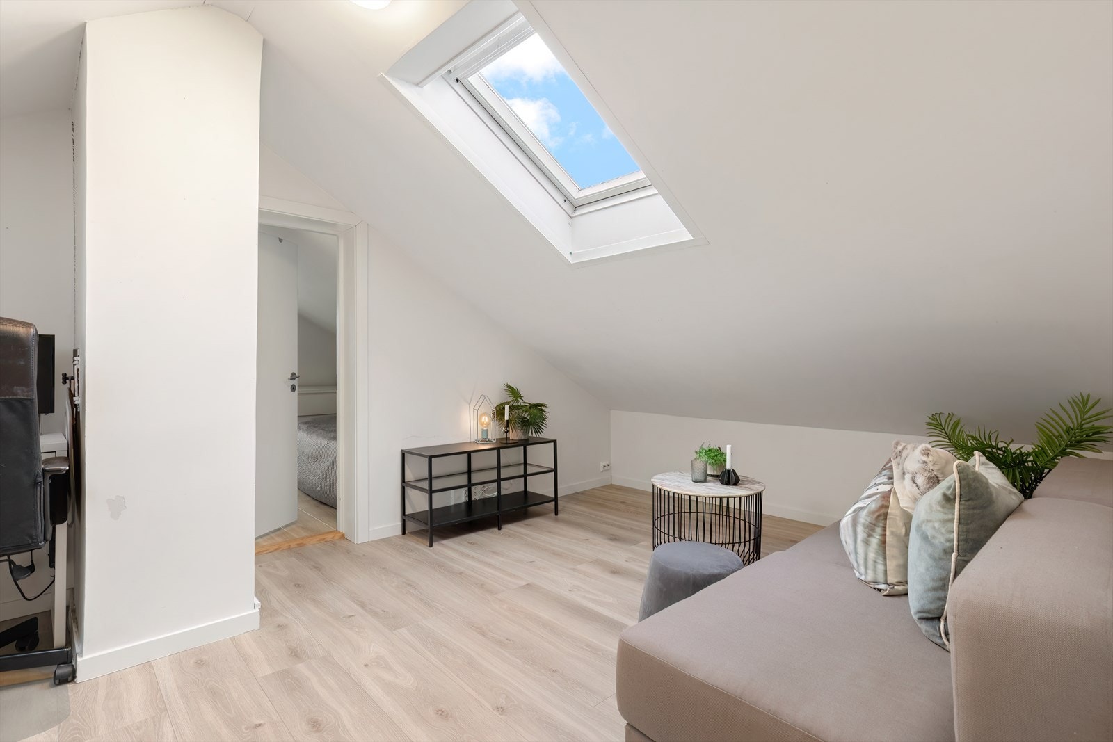 Loftstue Galleribilde