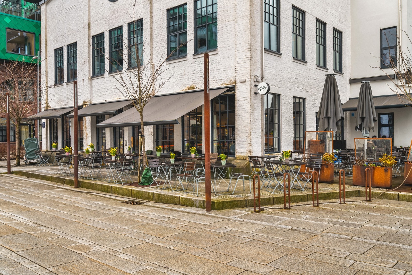 Du har blant annet Godt Brød, Sumo og Pizzabakeren ved småpudden. Galleribilde