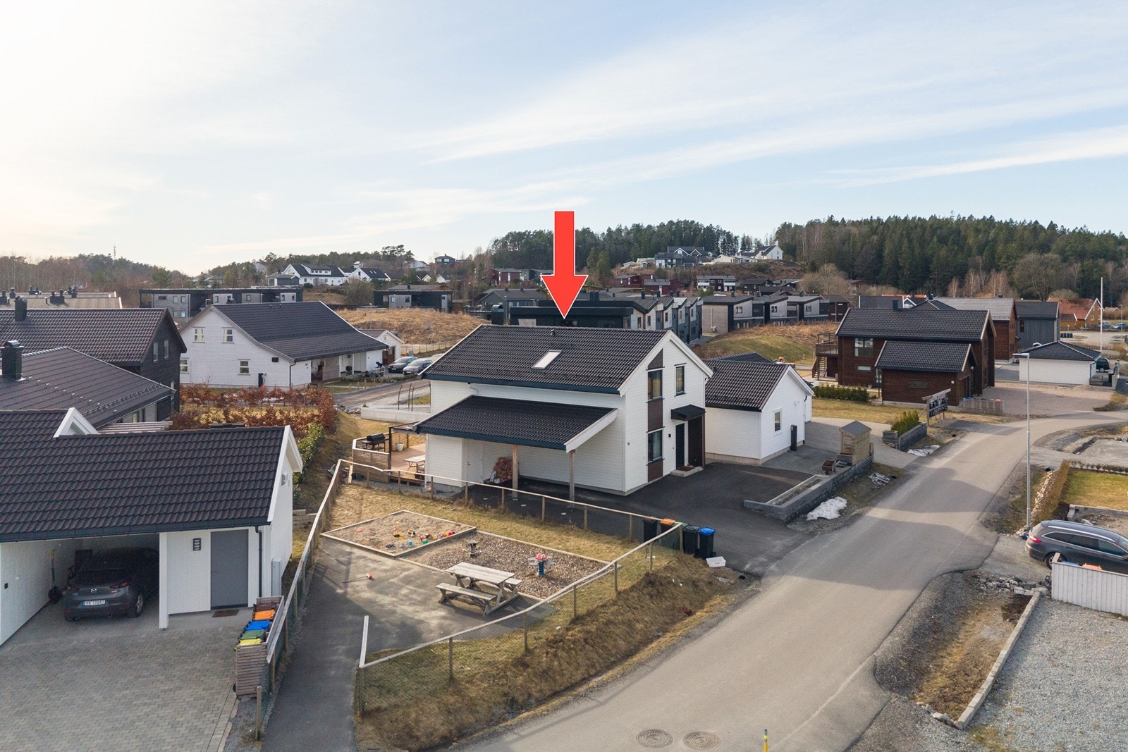 Flott beliggende enebolig i barnevennlig og attraktivt boligområde Galleribilde