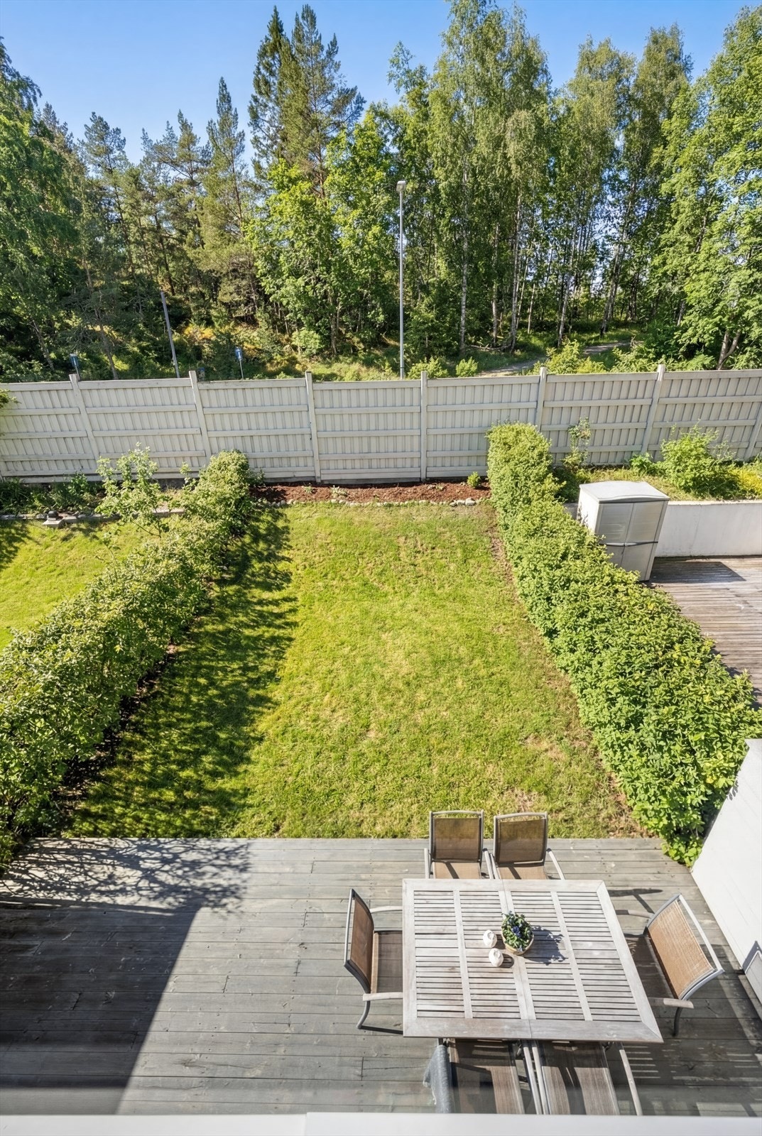 Uteplassen er privat og uten innsyn. Galleribilde