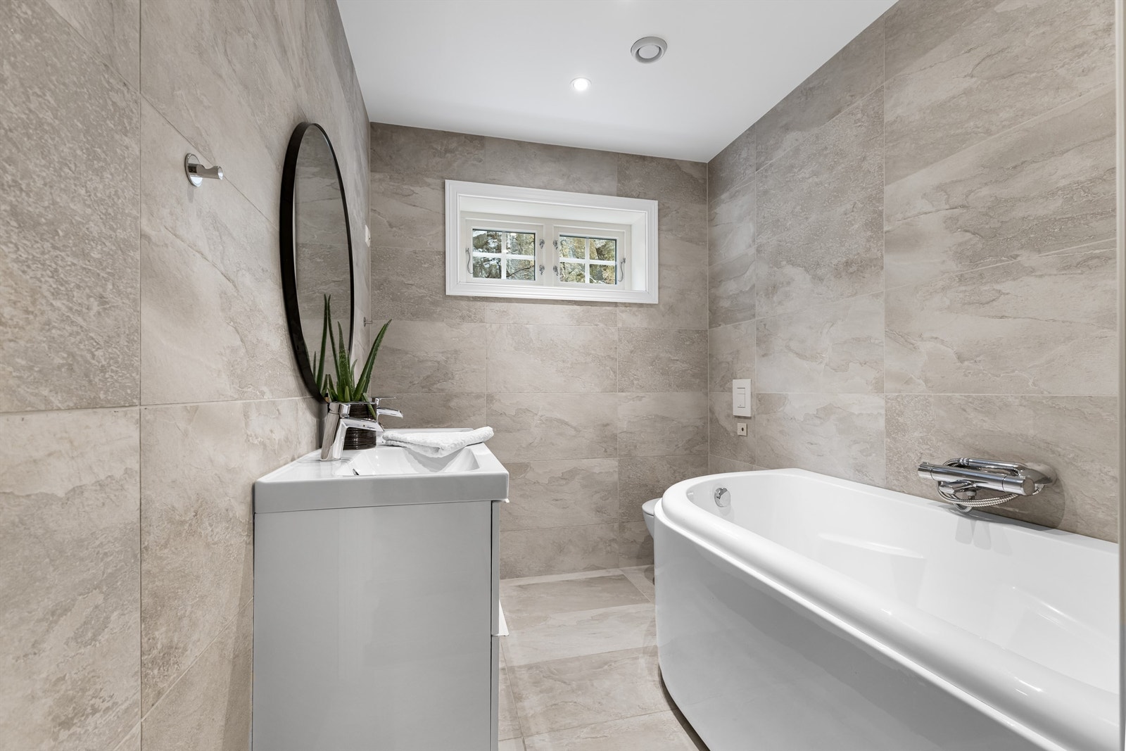 Bad i 1. etasje Galleribilde