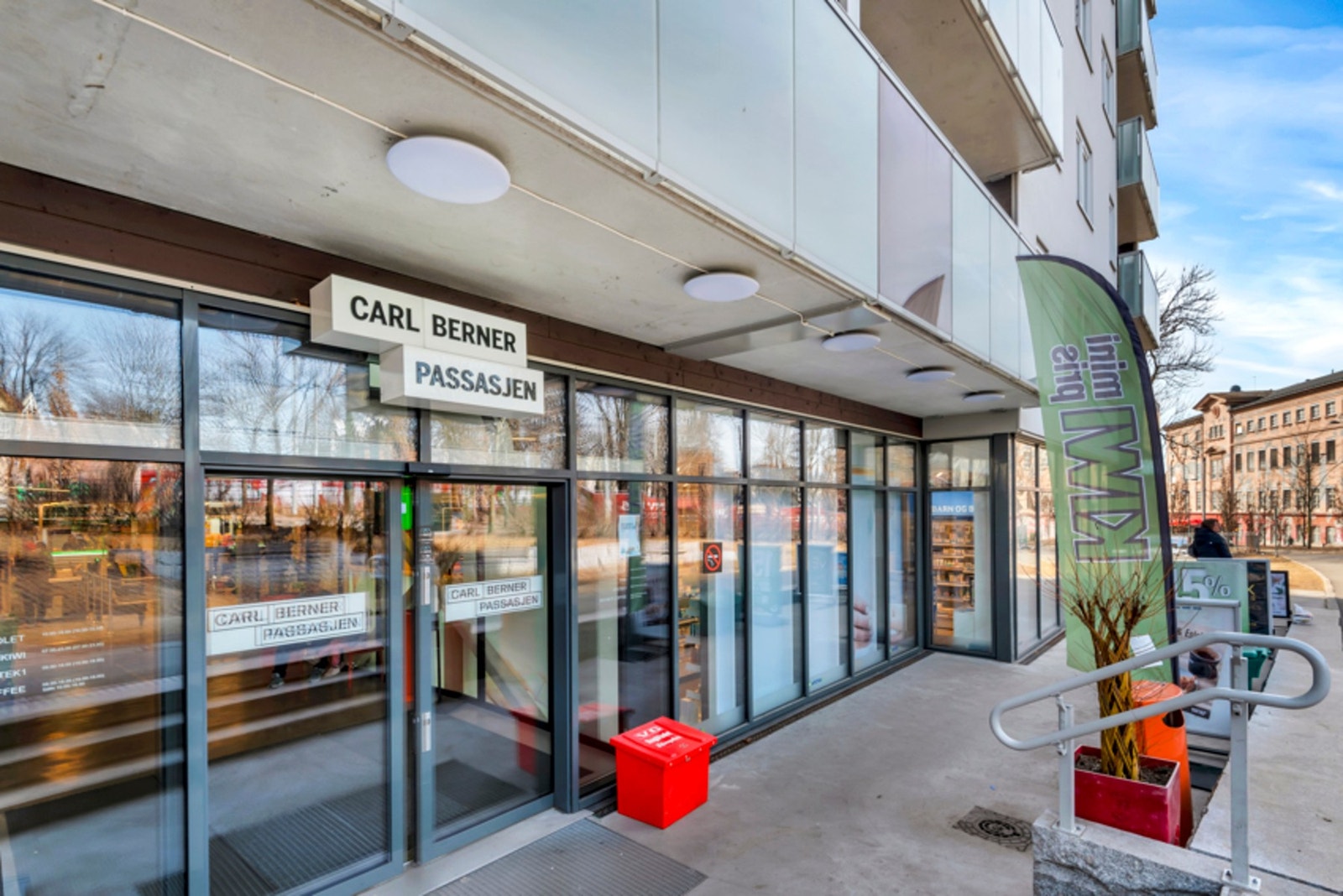 Det er flere handlemuligheter rett ved, enten du vil handle på Kiwi, Mega eller Rema. Galleribilde