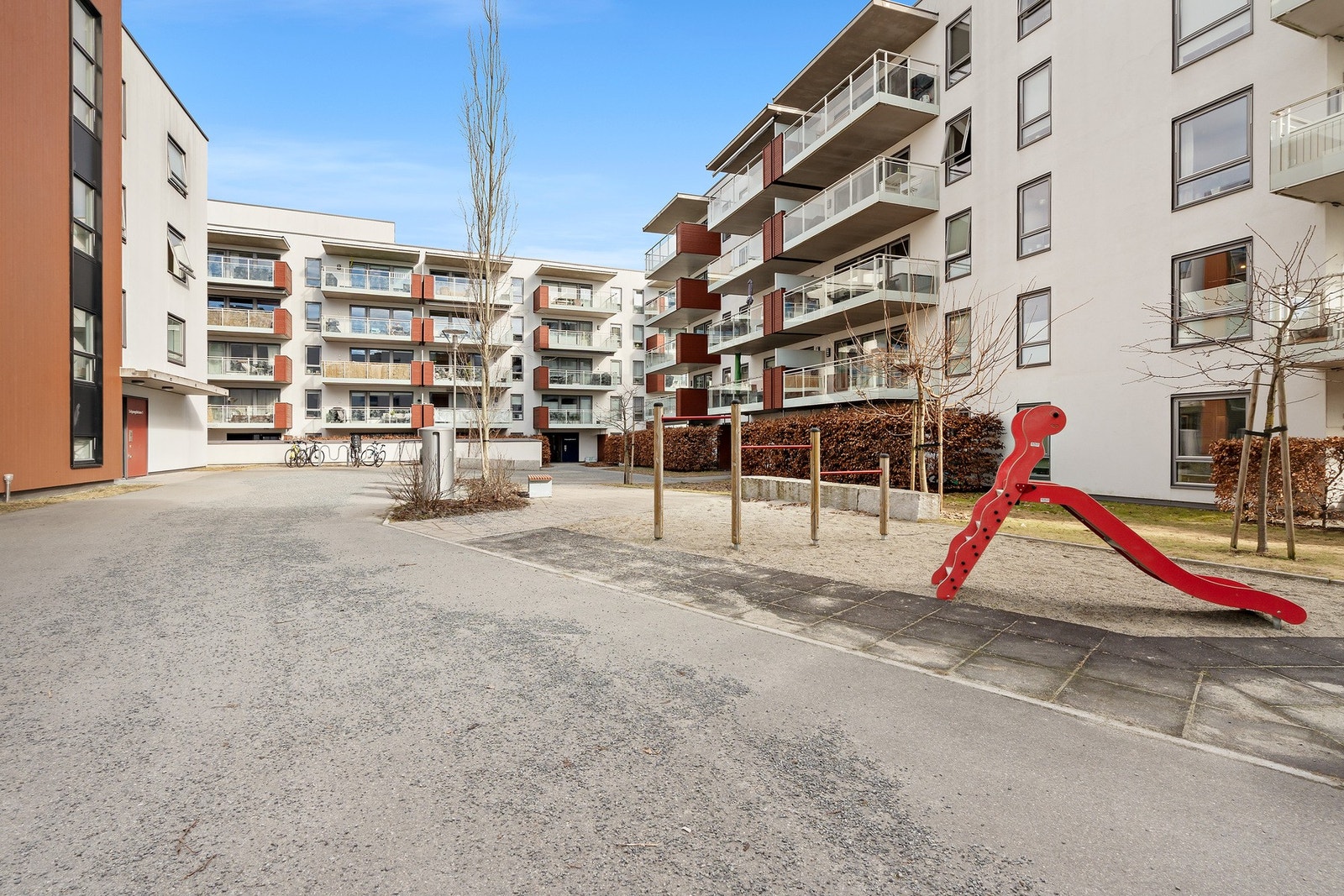 Sameiet har hyggelige fellesområder som egner seg godt til både store og små Galleribilde