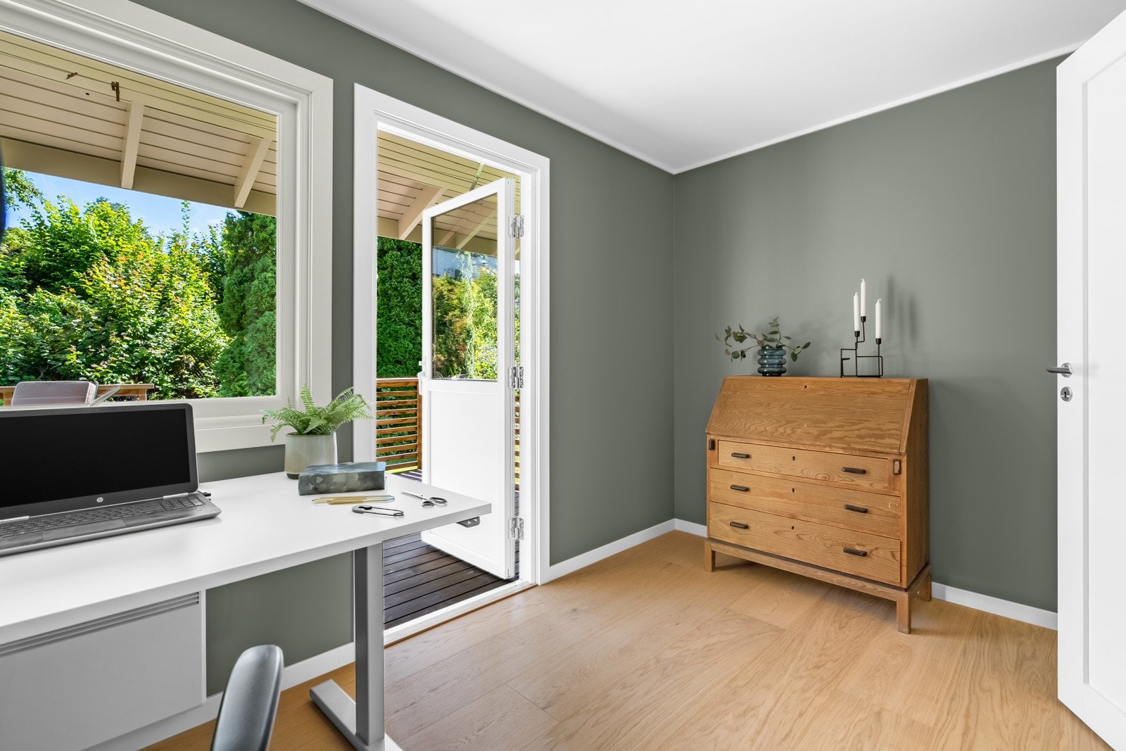 Også her finner du dør med utkomst til terrasse Galleribilde