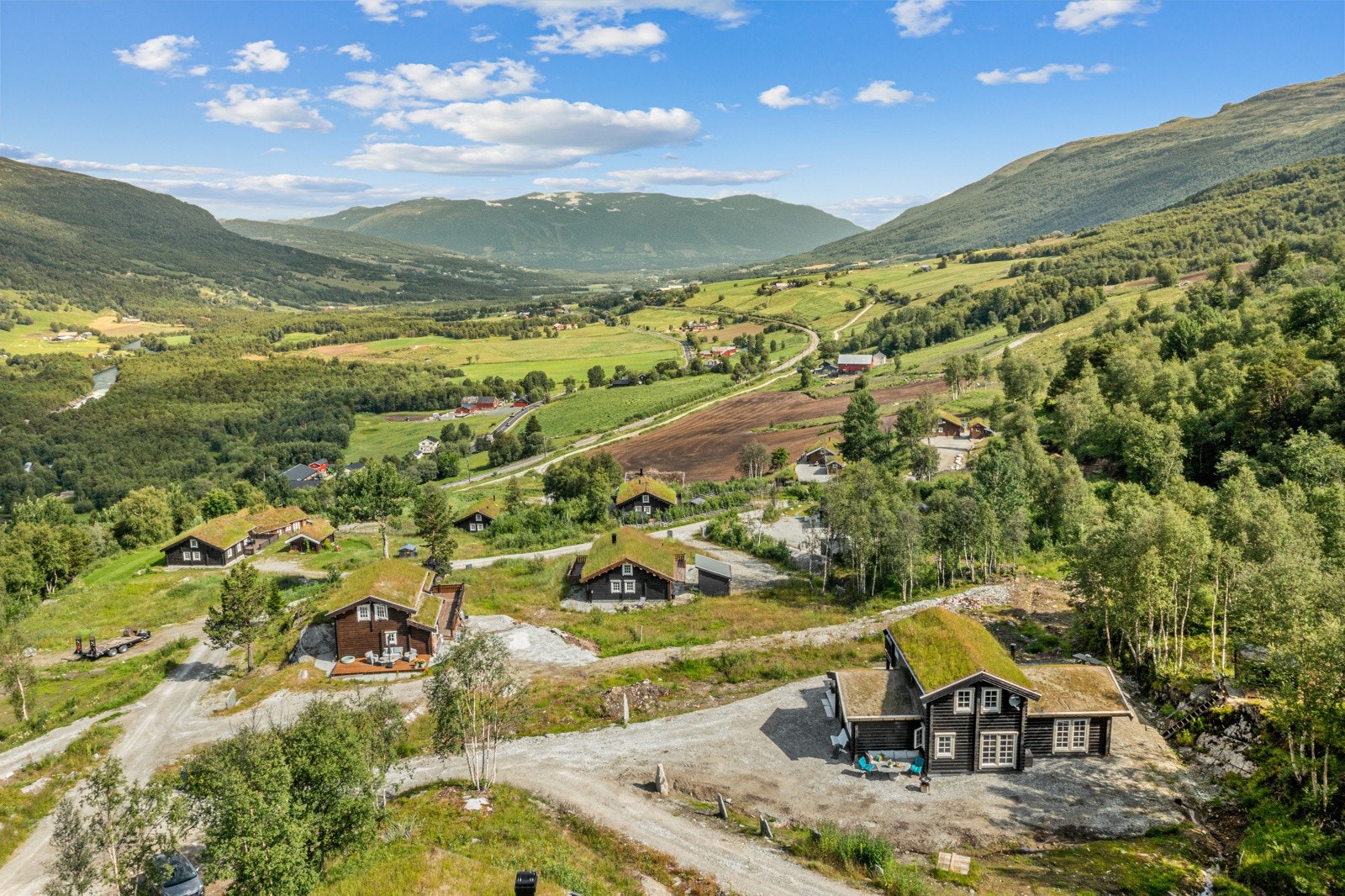 Skispor i umiddelbar nærhet til eiendommen Galleribilde