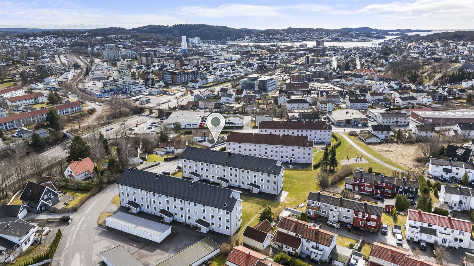 Beliggenheten gir deg nærhet til alt Sandefjord har å by på, fra shopping og uteliv til museer og bryggeområdet. Galleribilde