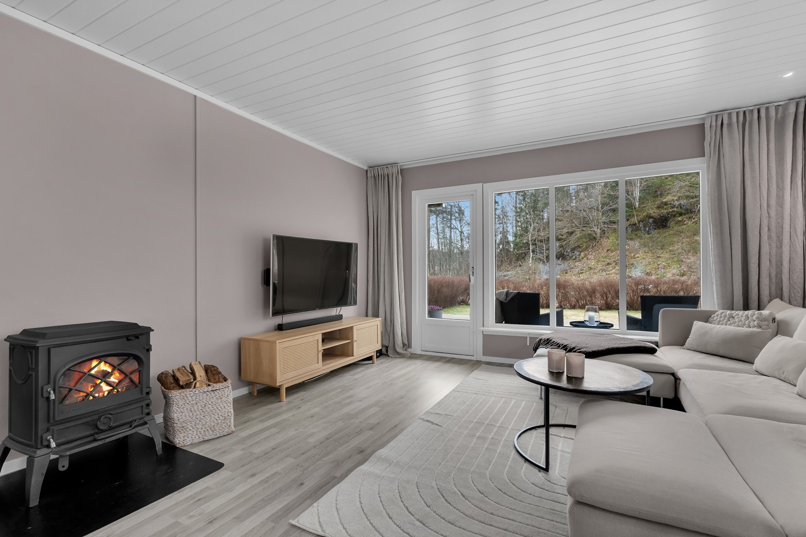 Peisovn gir ekstra hygge og varme på kalde kvelder Galleribilde