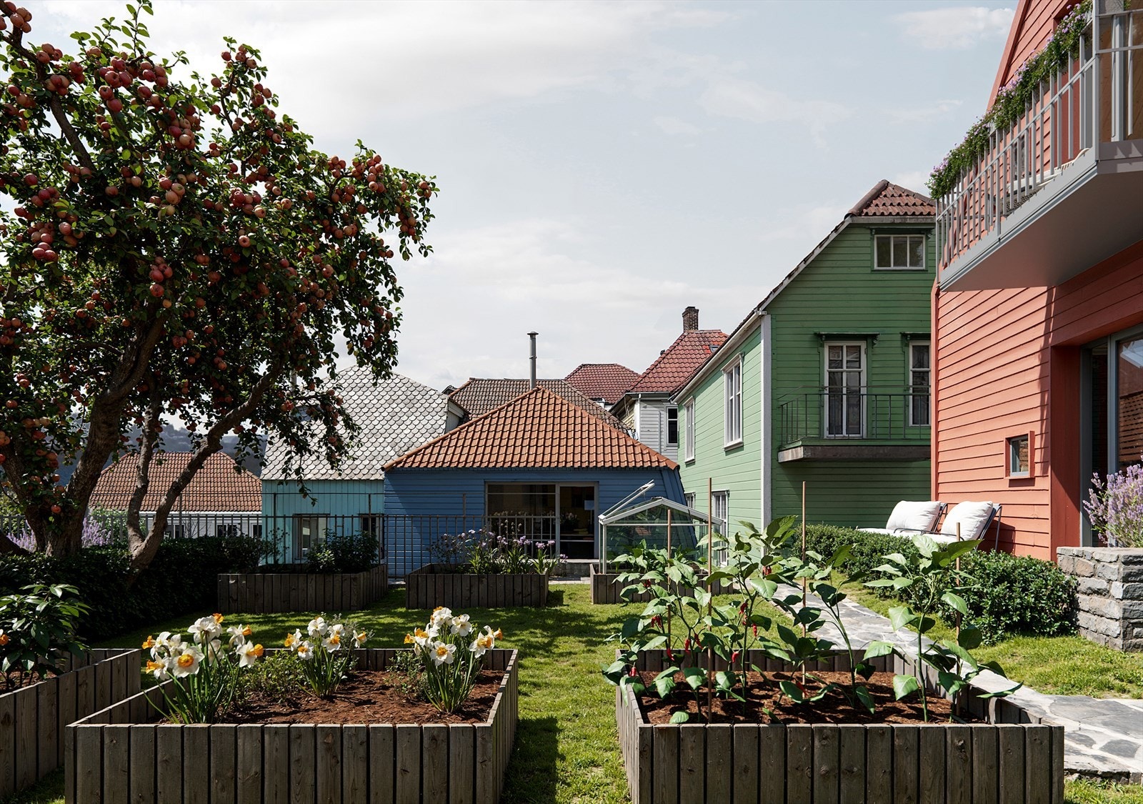 I omsøkt plan vil sameiet få tilgang til plante-kasse og en flott uteplass. Galleribilde