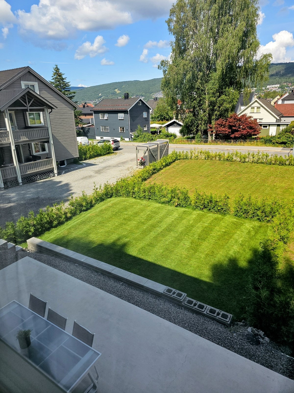 Nysådd og strøken hage! Galleribilde