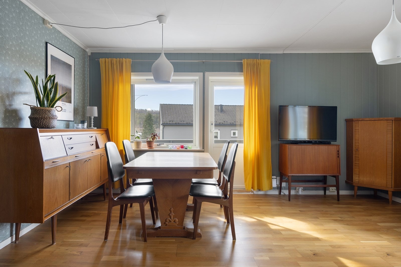 Leiligheten fremstår lys og lettstelt, med god planløsning og pene overflater. Galleribilde