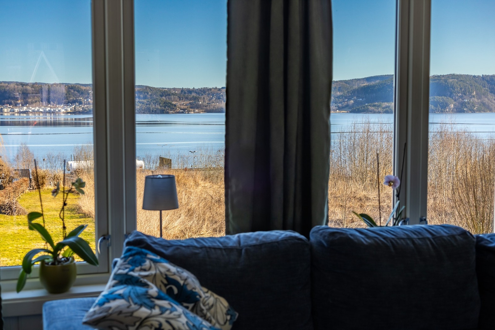 Nydelig utsikt rett fra sofaen. Galleribilde