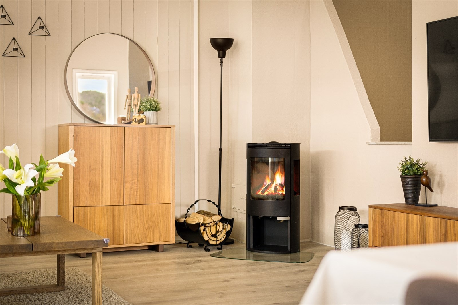 Peisovnen skaper en lun og hyggelig atmosfære. Galleribilde