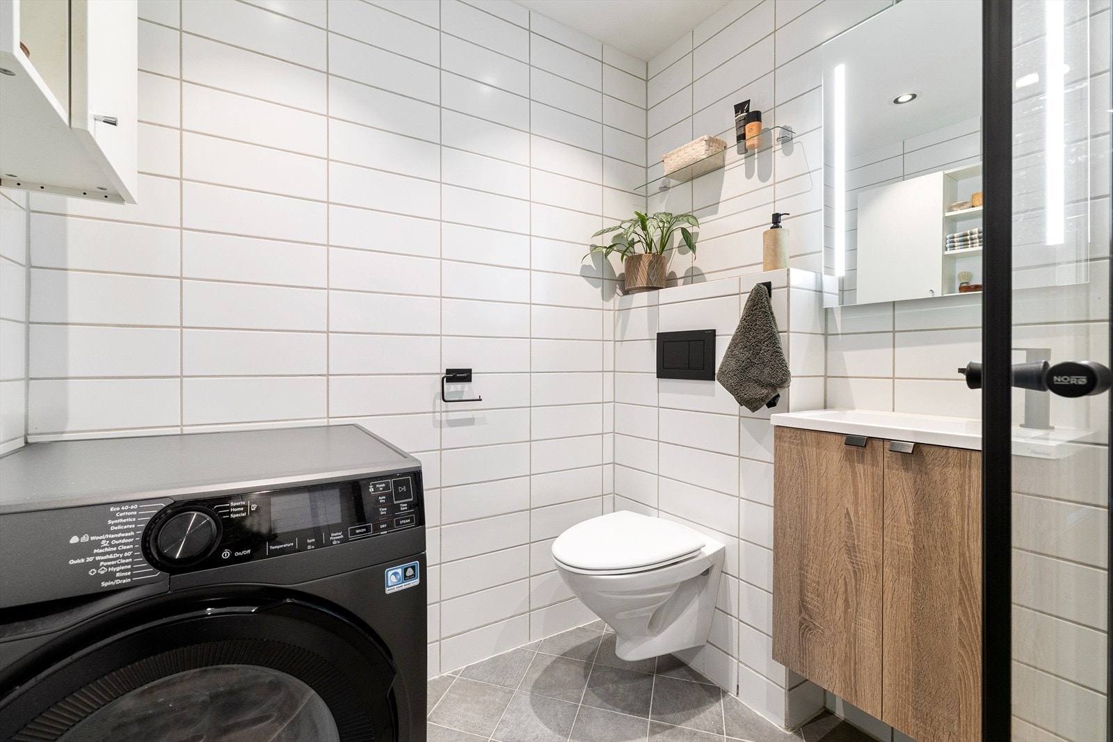 Opplegg for vaskemaskin. Galleribilde