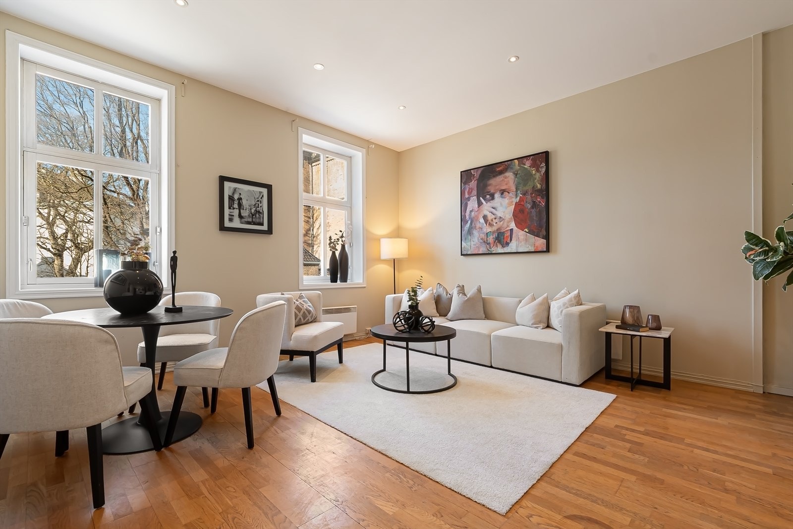 Velkommen til St. Halvardsgate 23 - Lys og gjennomgående 3-roms leilighet med sentral beliggenhet i Gamlebyen. Galleribilde