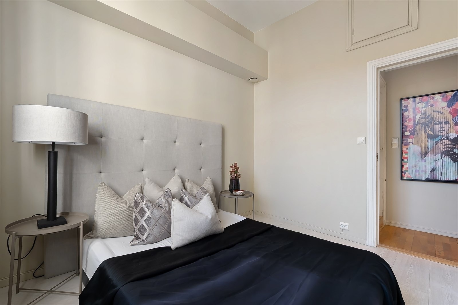 Soverom 2 med plass til dobbeltseng. Galleribilde