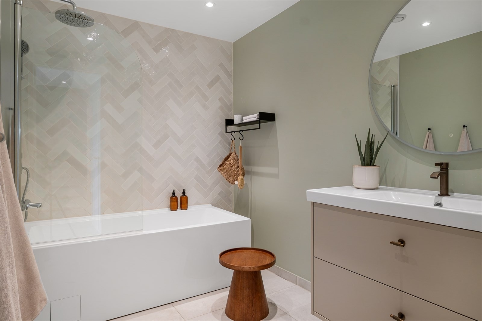 Badekar med water-fall - ideelt for barnefamilier. Galleribilde