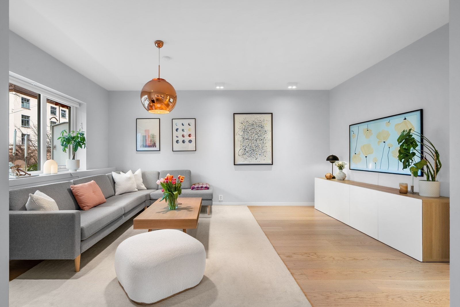 God plass til flere innredningsmuligheter og boltreplass til de små. Galleribilde