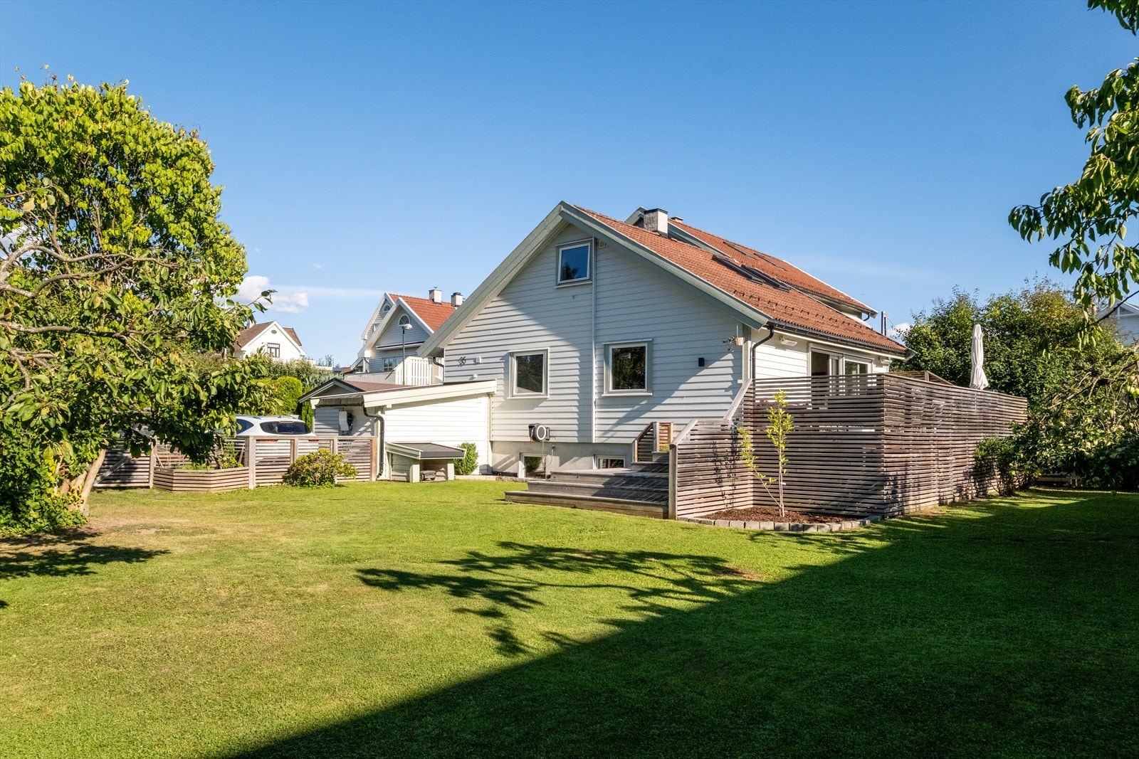 Velkommen til Humleveien 35 - Presentert av Sverre Wiborg v/ Nordvik Bærum - Foto: Øyvind Fykse Galleribilde