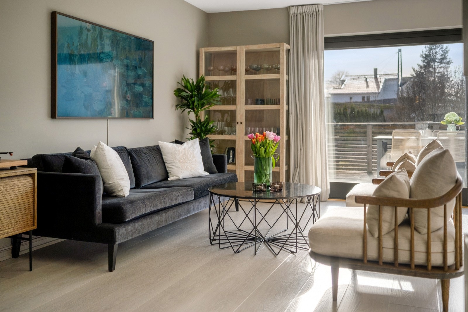 Det er integrert lydanlegg i himling Galleribilde