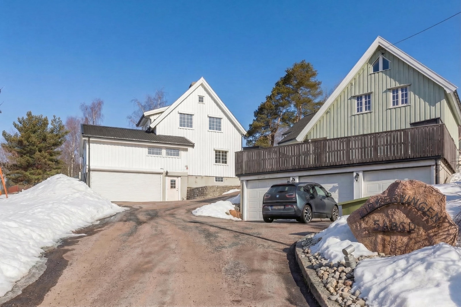 En innholdsrik familiebolig beliggende i et rolig og etablert nabolag på Grorud, attraktivt for barnefamilier. Galleribilde