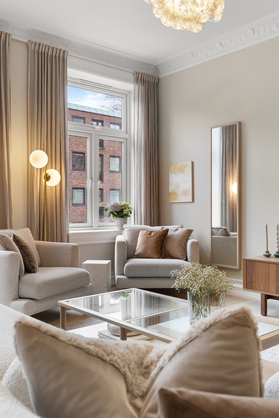 Vinduer med 2-lags isolerglass ble byttet i 2015 Galleribilde