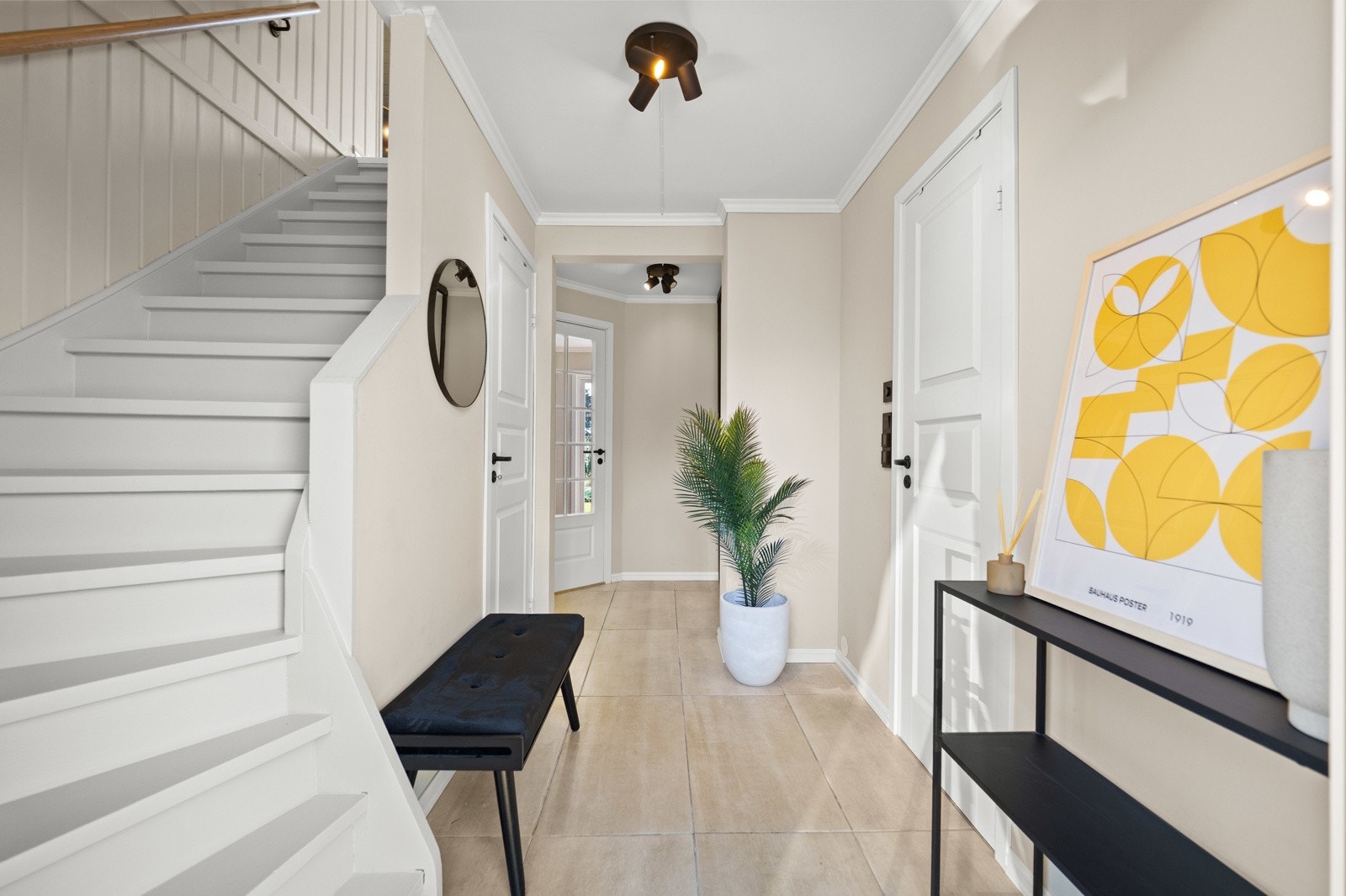 Trapp opp til 2 etasje Galleribilde