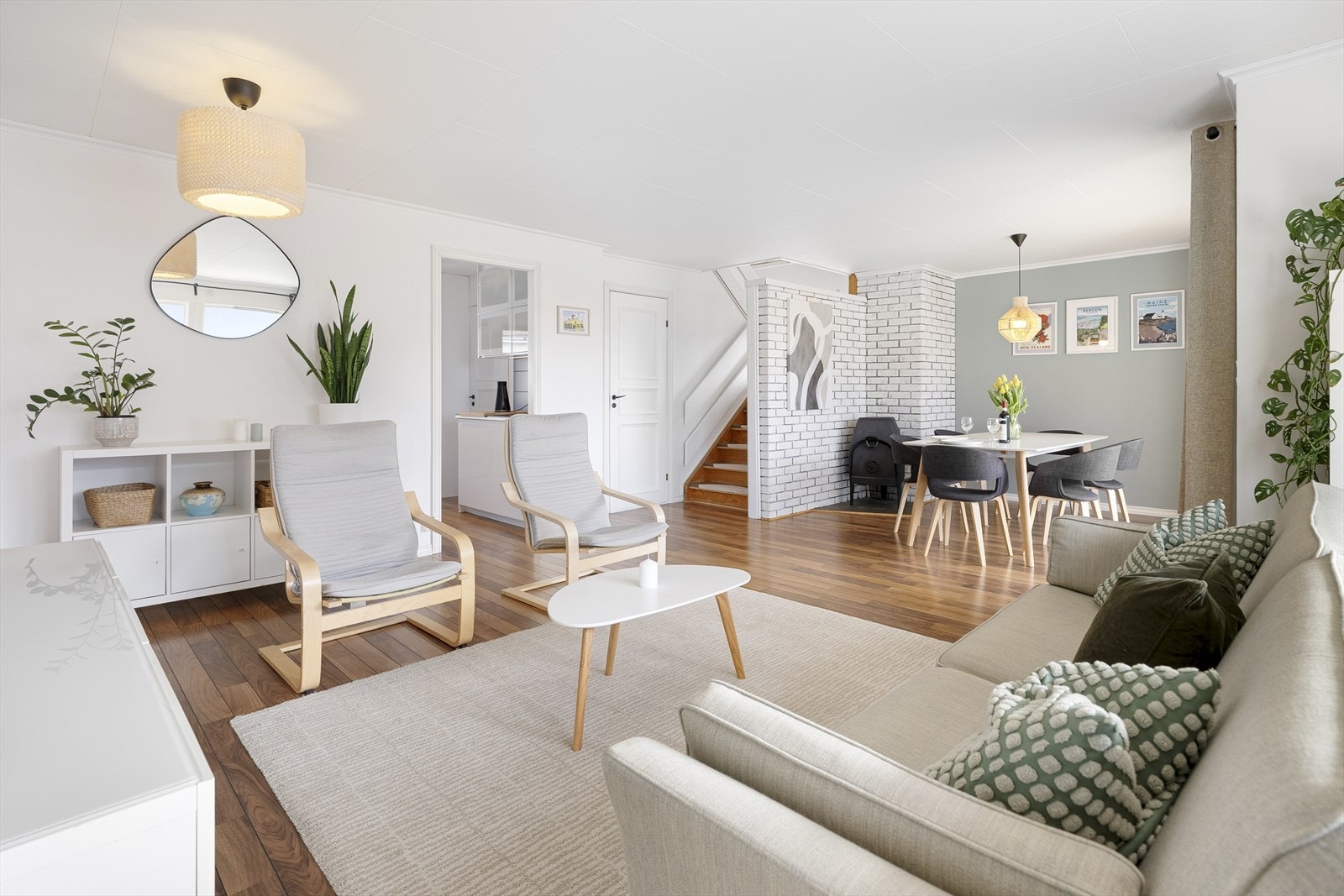 - En innholdsrik enebolig med barnevennlig beliggenhet innerst i blindvei - Galleribilde