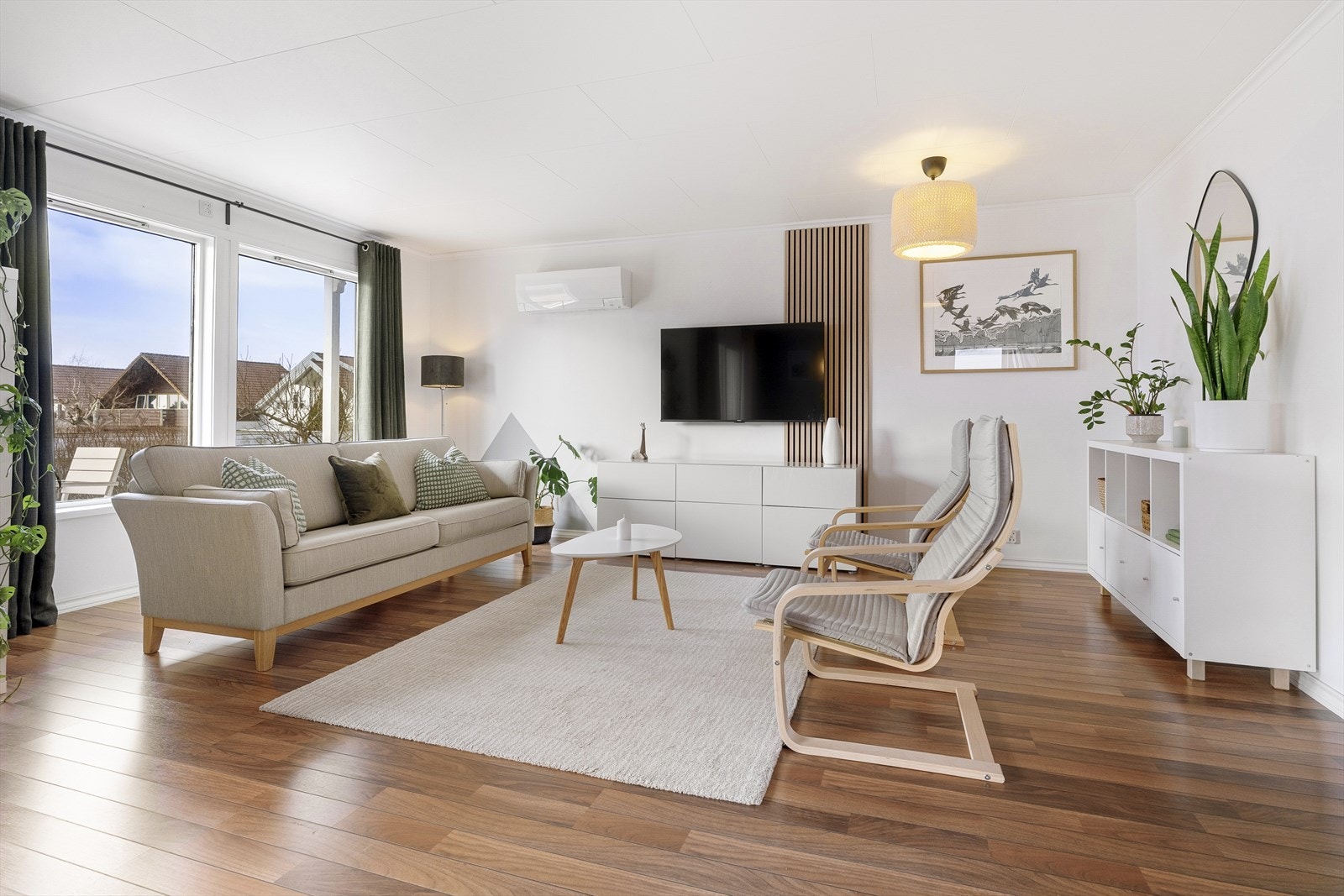 - Flere overflater i boligen er malt i senere tid - Galleribilde