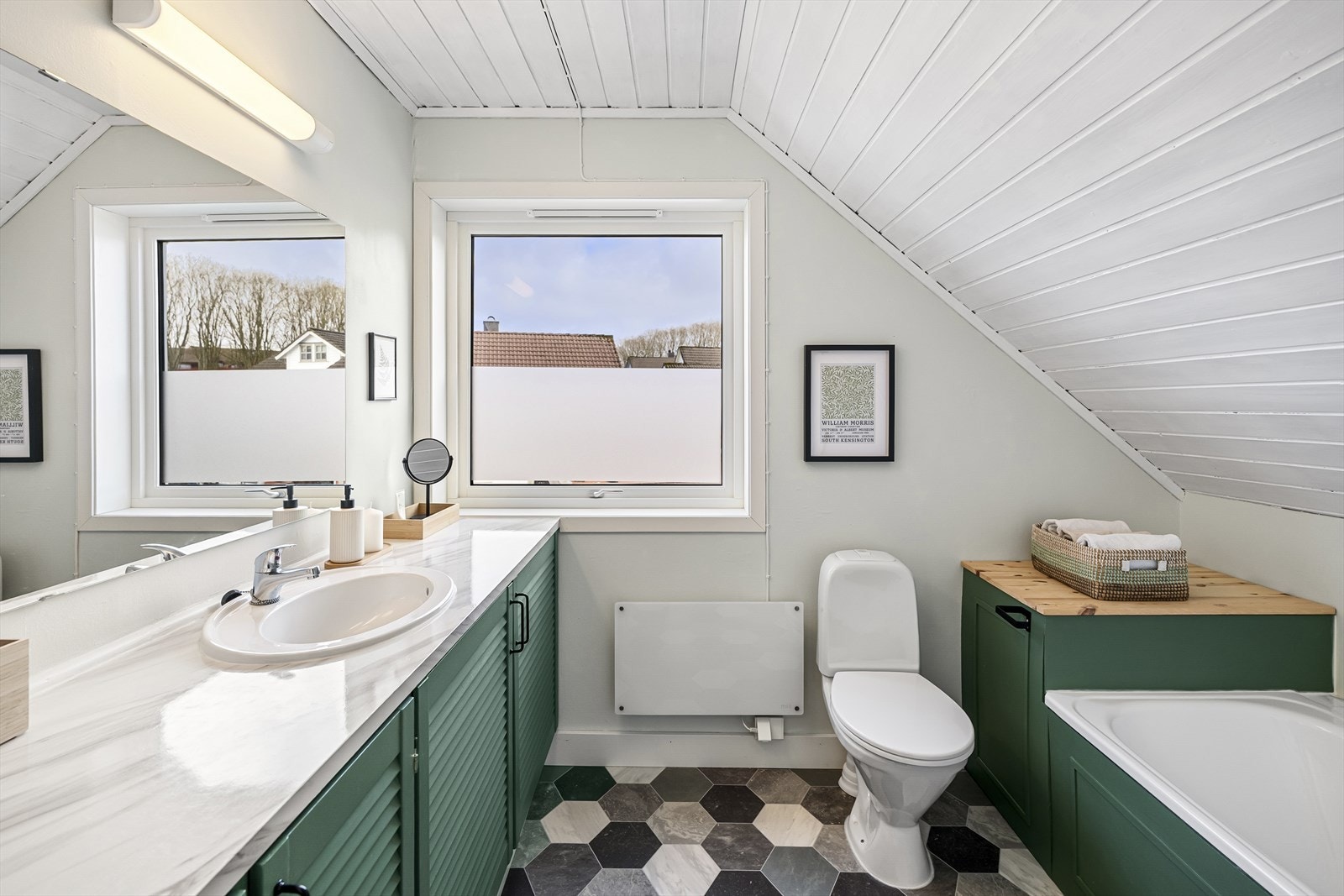 - Badet ble overflateoppusset i 2024 - Galleribilde