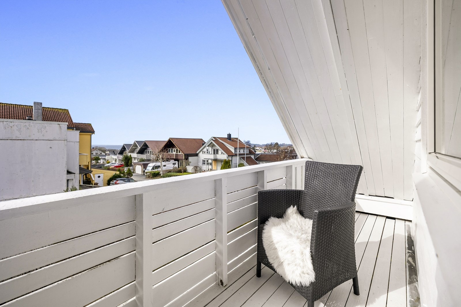 - Deilig balkong hvor man kan nyte både utsikt og solnedgang - Galleribilde