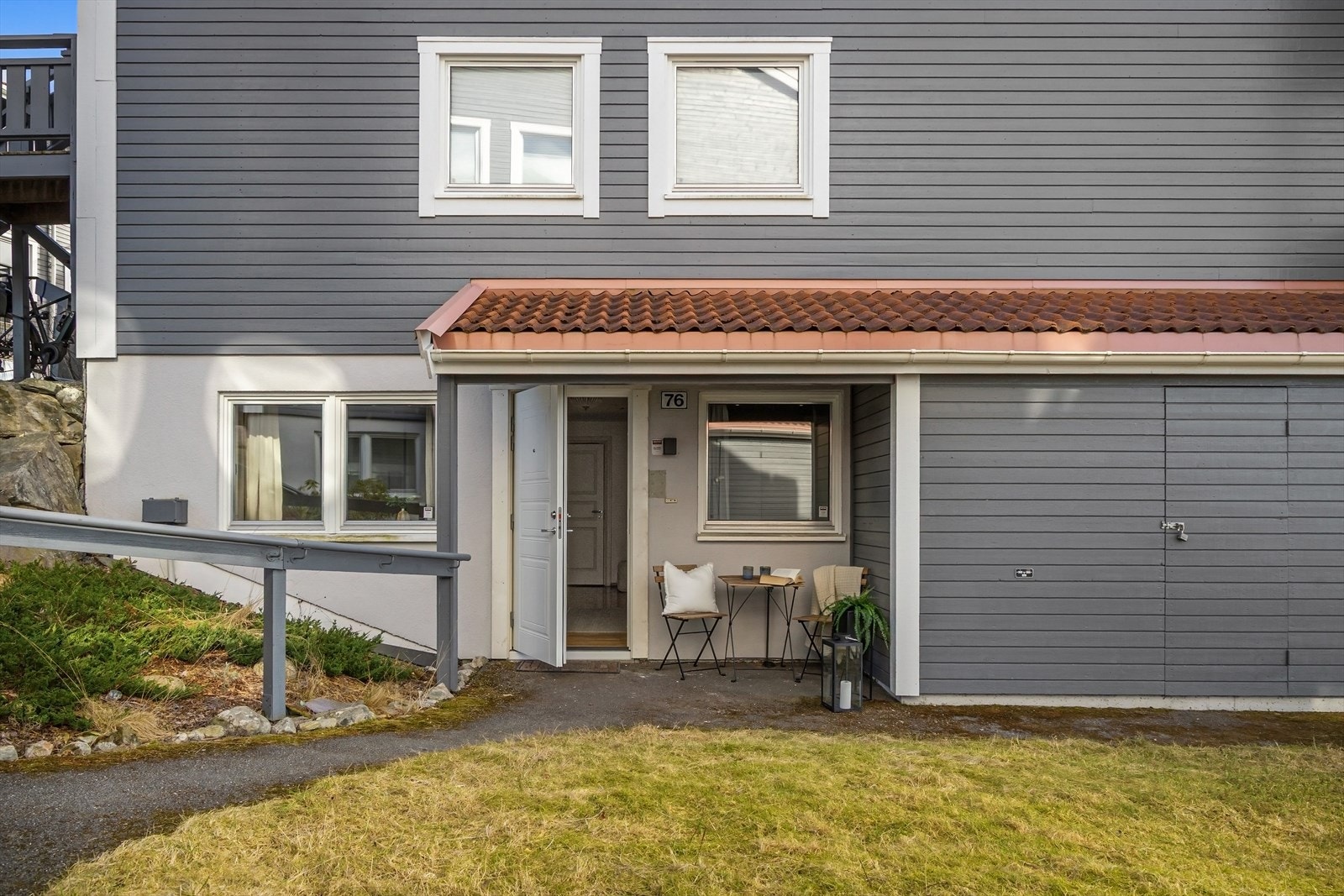 Pent opparbeidet felles hage. Galleribilde