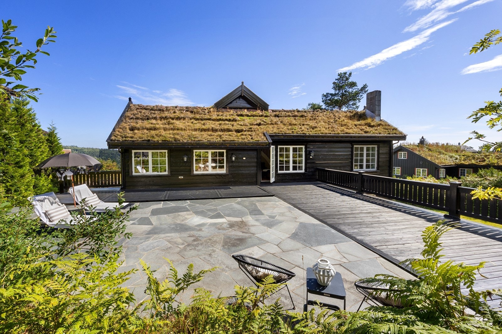 Skjermet gedigen terrasse Galleribilde