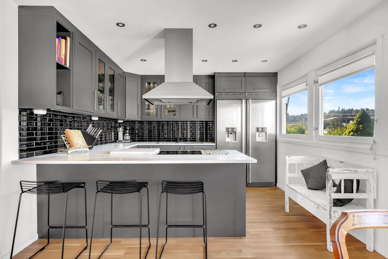 Moderne og funksjonelt kjøkken fra Sigdal. Galleribilde