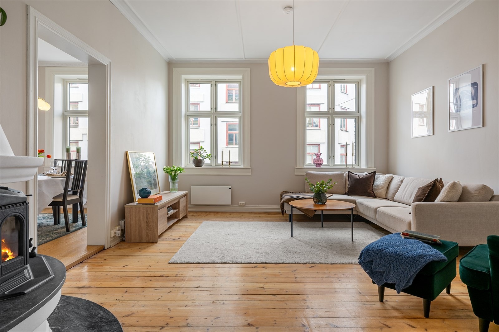 Velkommen til øvre Løkka i Schleppegrells gate 17A! Boligen presenteres av Eiendomsmegler Katrine Solvåg. Foto: Einar Horsberg/Luma Foto og Magne Risnes. Galleribilde