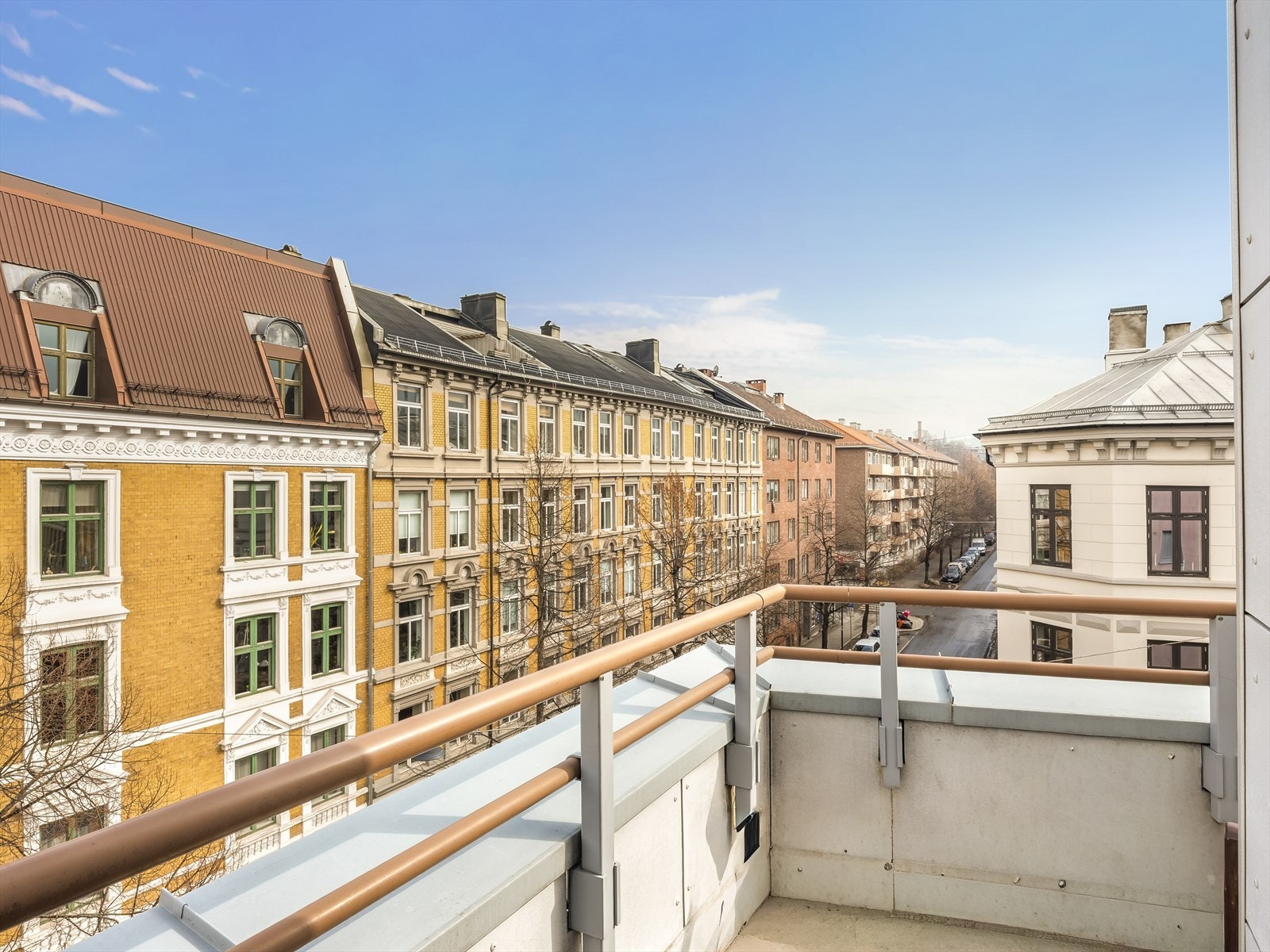 Her er det god plass til en sittegruppe for å nyte utelivet. Galleribilde