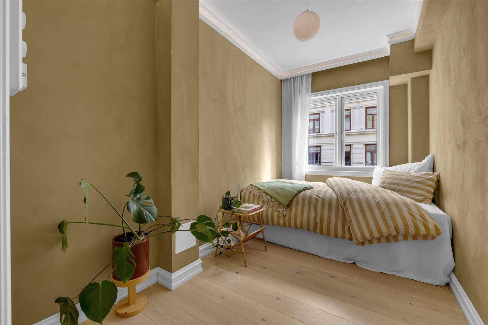 Lyst og fleksibelt soverom som byr på mange muligheter, enten man trenger barnerom, gjesterom eller kontor. Galleribilde