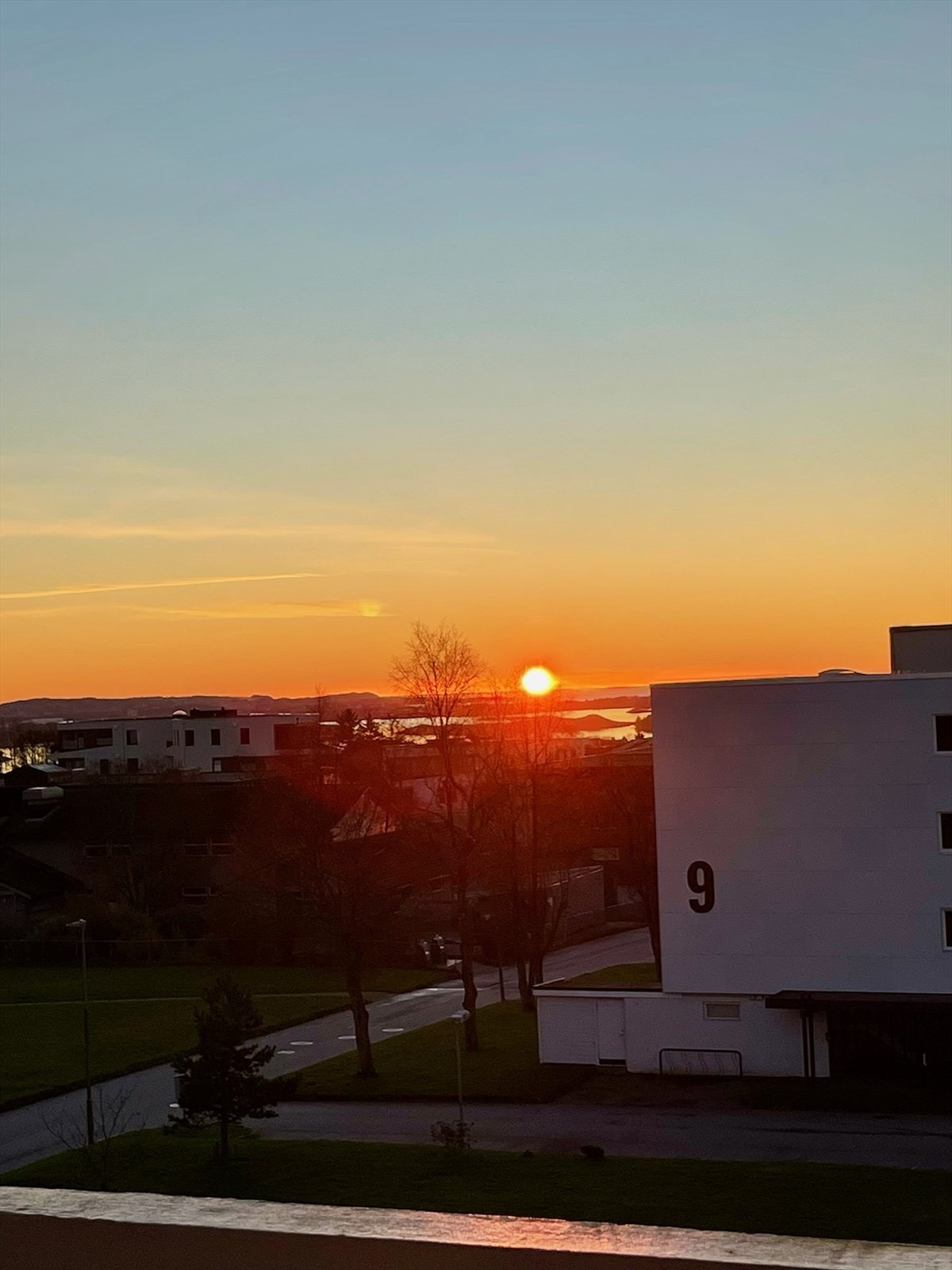 - Selgers private bilder av solnedgang - Galleribilde