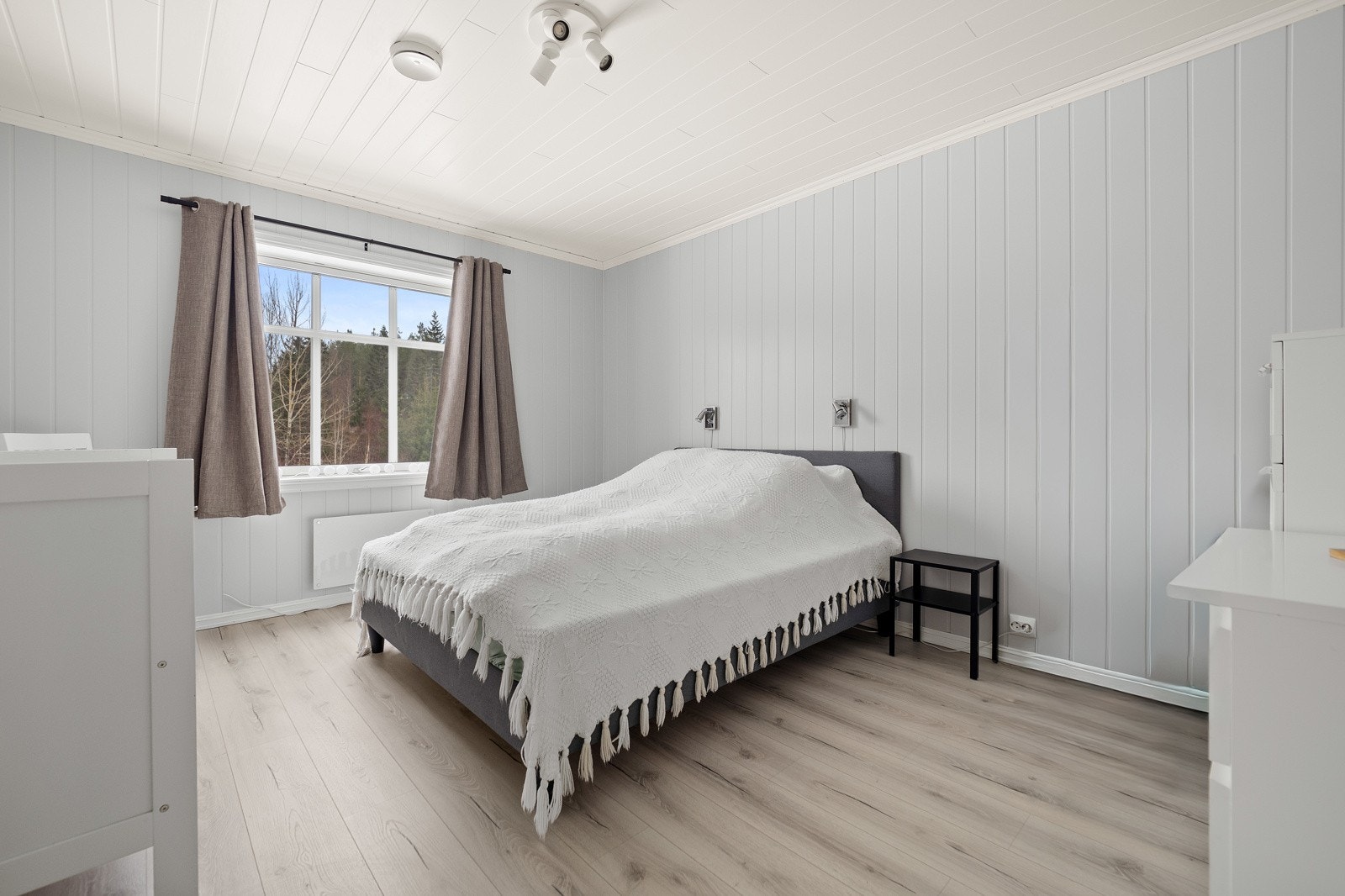 P1870937 Galleribilde