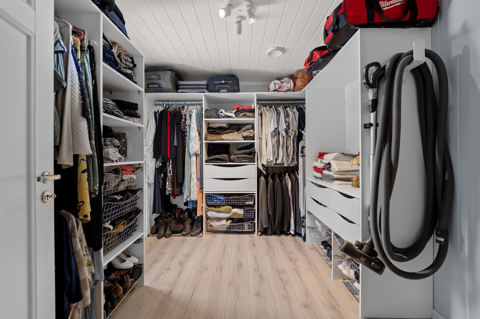 P1870853 Galleribilde