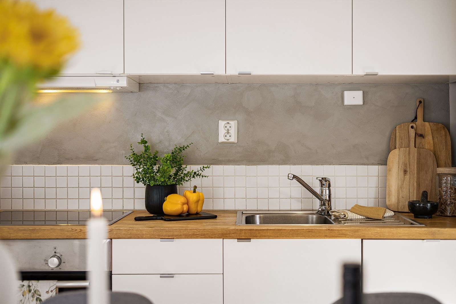 Dette kjøkkenet vil absolutt gi husets kokk gode arbeidsforhold. Galleribilde