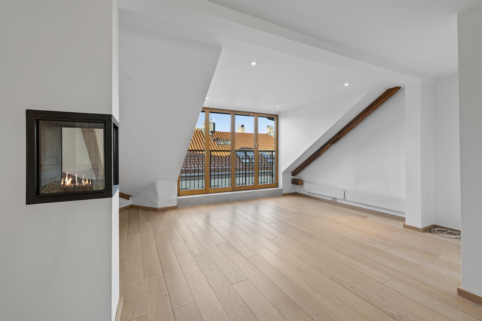 God plass til sittegruppe og tilhørende møblement. Galleribilde