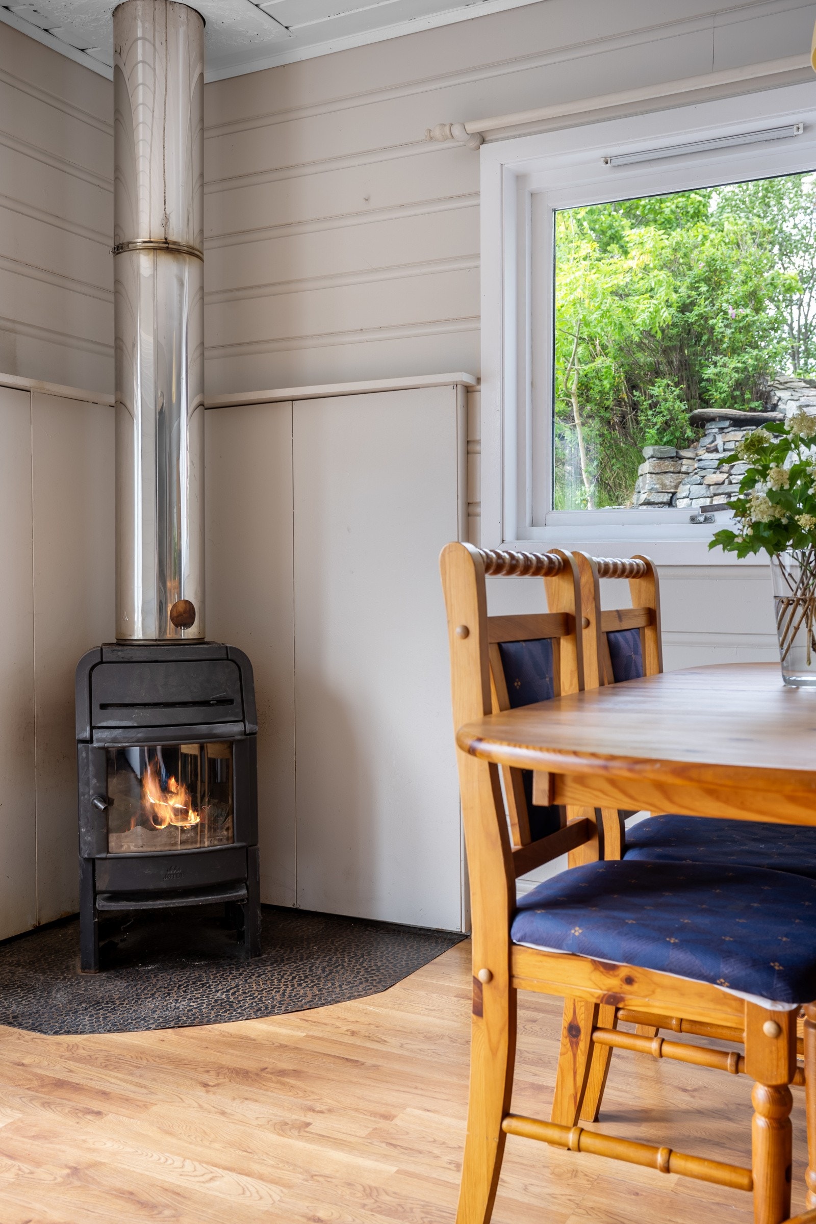 Peisovn for kalde høst og vinterdager Galleribilde