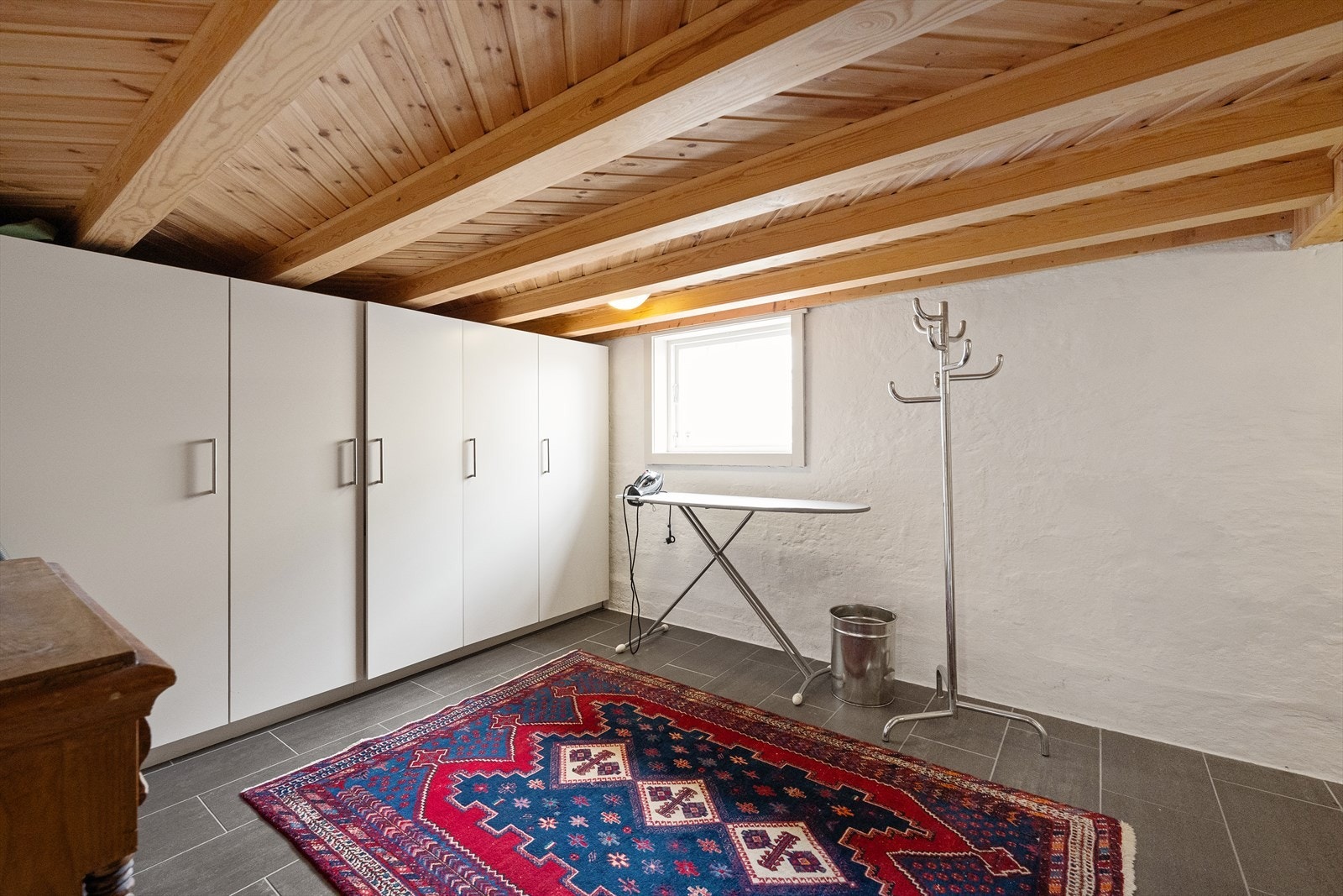 Kjellerrom Galleribilde