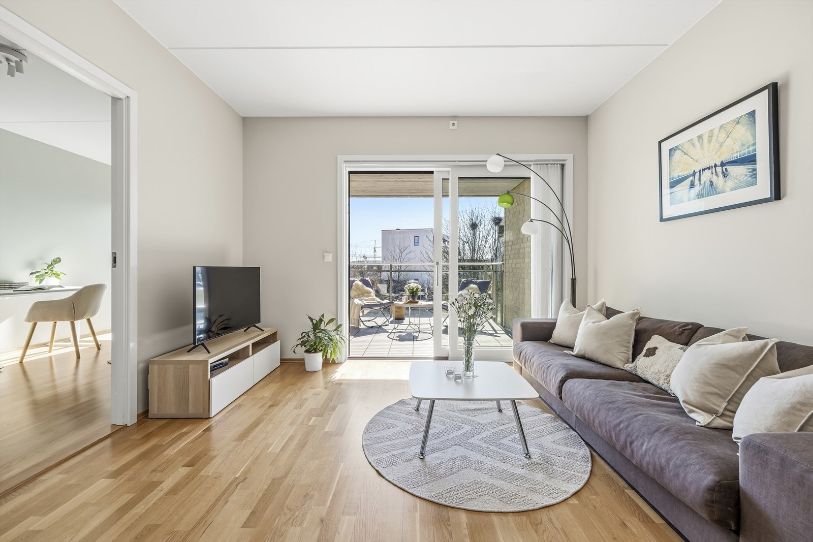 Balansert ventilasjon og vannbåren gulvvarme. Galleribilde
