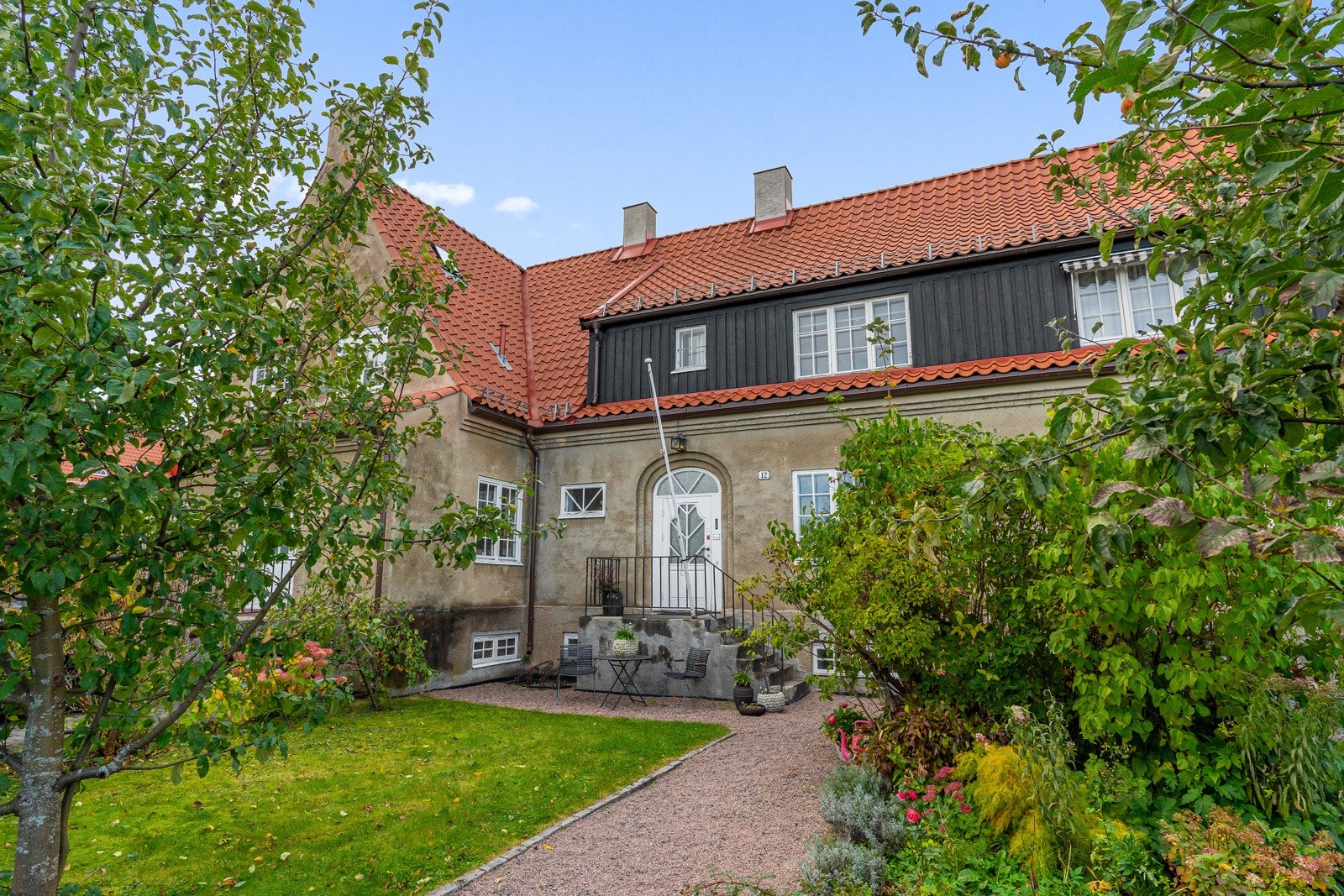 Tor Martin Tinderholt v/Privatmegleren Aksept har gleden av å ønske velkommen til Pastor Fangens vei 12! Foto: Kevin Fauske Galleribilde