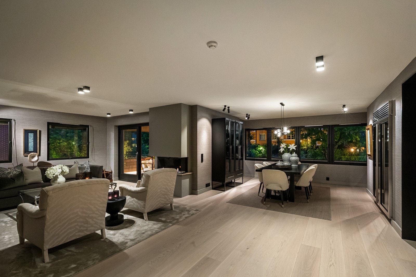 Nordraaks gate 5 er en sjelden mulighet - en stor, påkostet 4-roms selveier av high-end kvalitet, totalrenovert av ByggCrew AS i 2021. Galleribilde