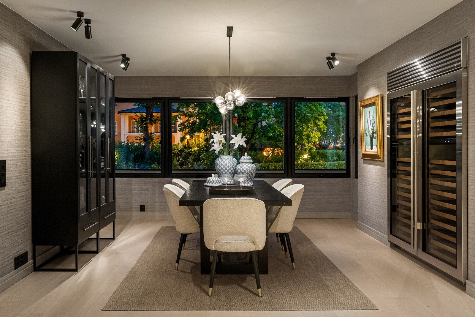 Kveldsstemningen i denne liligheten er helt eksepsjonell. Galleribilde