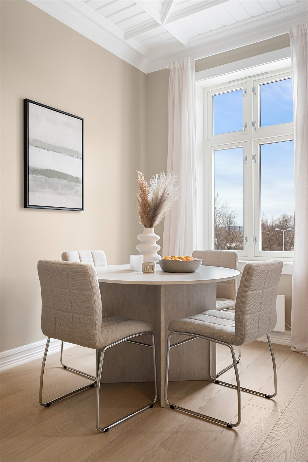 Himlingshøyde i stuen er 2,97 m. Galleribilde