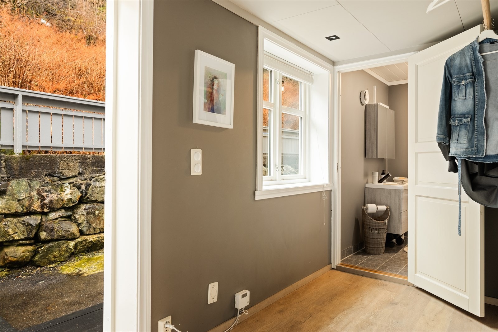 Stor entré ønsker deg velkommen hjem. Galleribilde